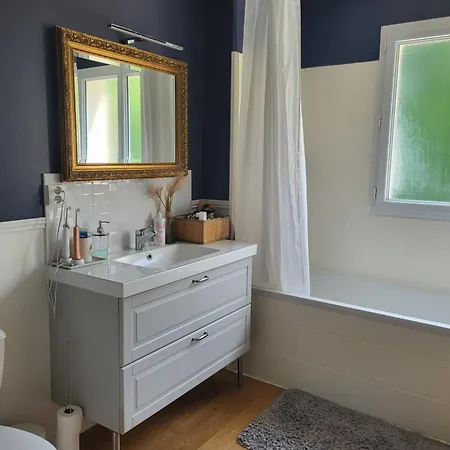 Chambre Chez L'Habitant Δωμάτια σε οικογενειακή κατοικία *